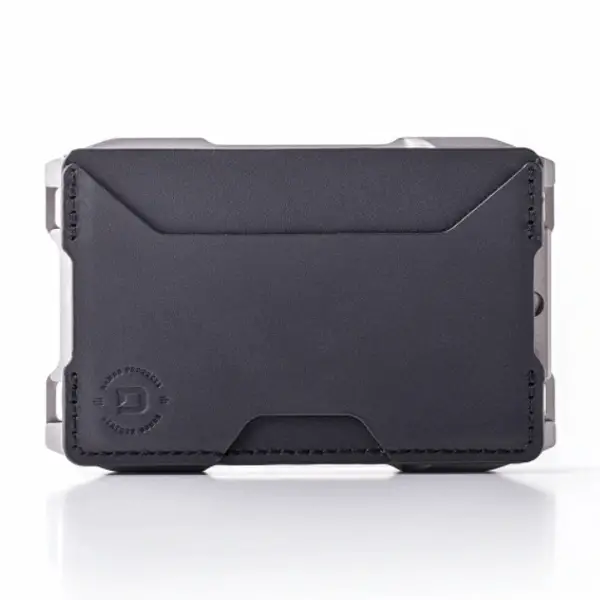 Dango A10 Adapt Titanium Single Pocket wallet design