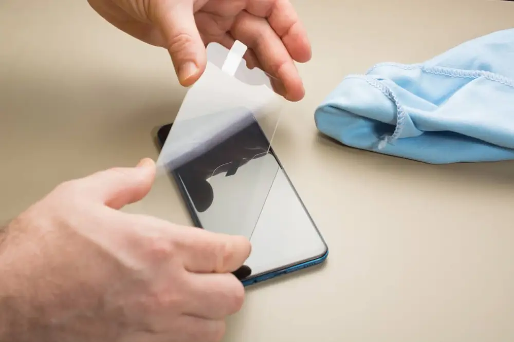 putting a screen protector